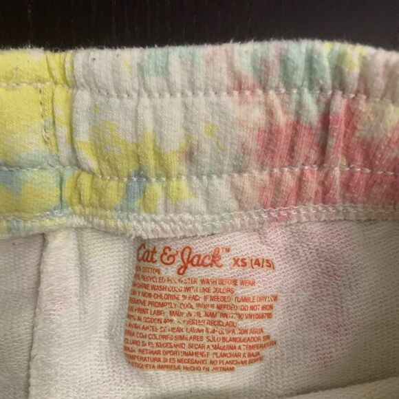 Tie Dye elastic waist shorts - Picture 3 of 3